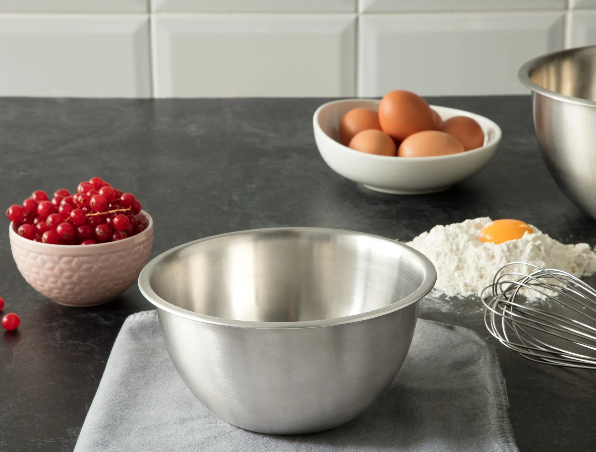 Madame Coco Victorina Baron Extra Deep Bowl - Image 2