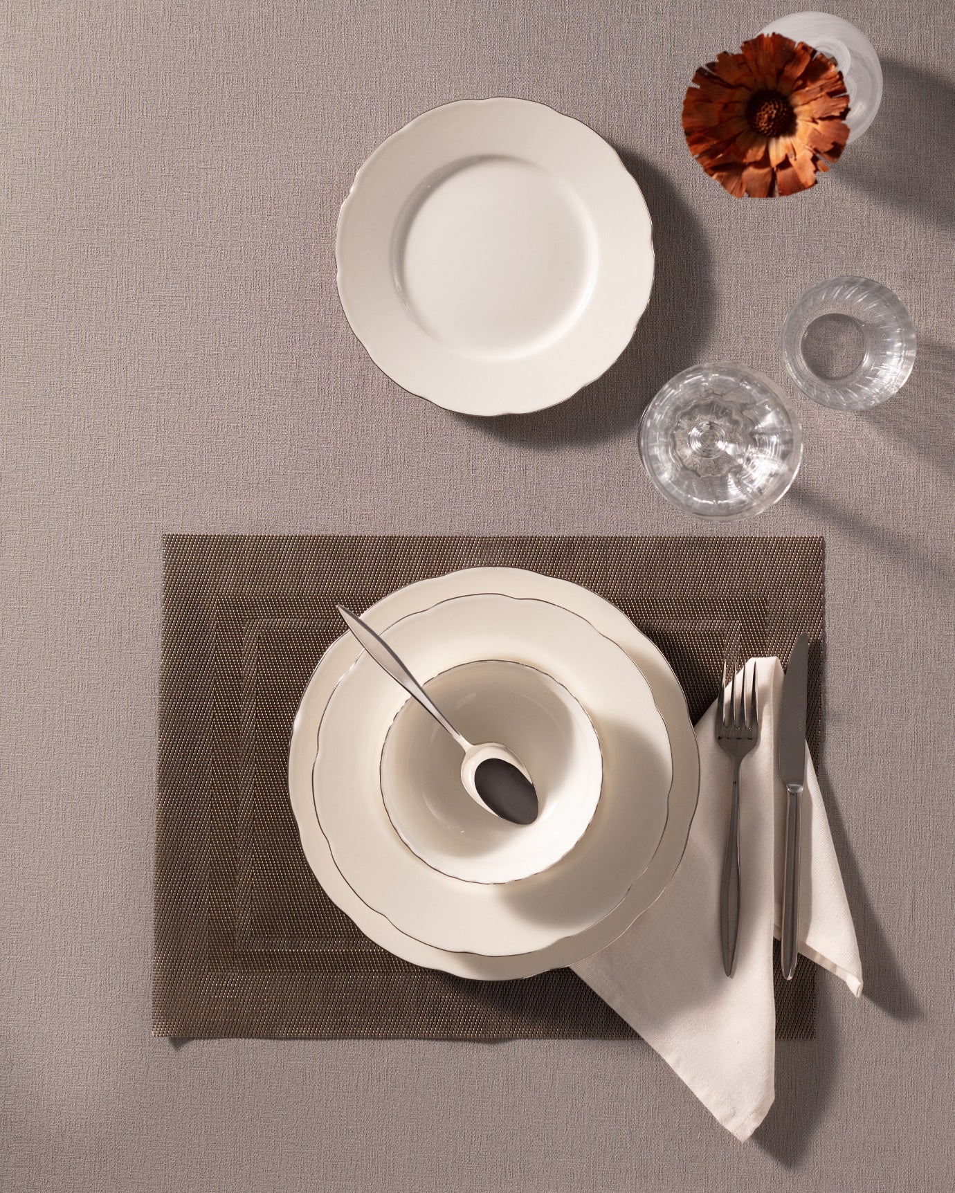 Madame Coco Amabella Dinner Set 24 Pcs - Image 3
