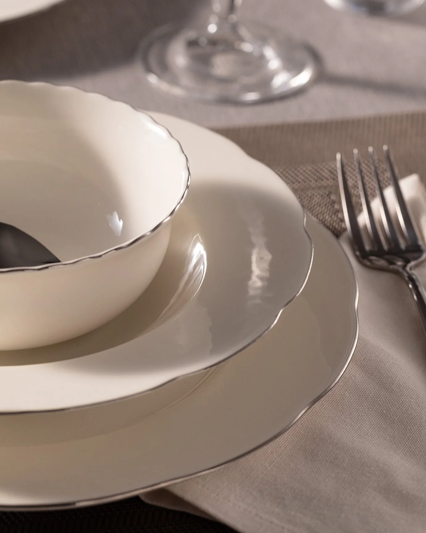 Madame Coco Amabella Dinner Set 24 Pcs - Image 5