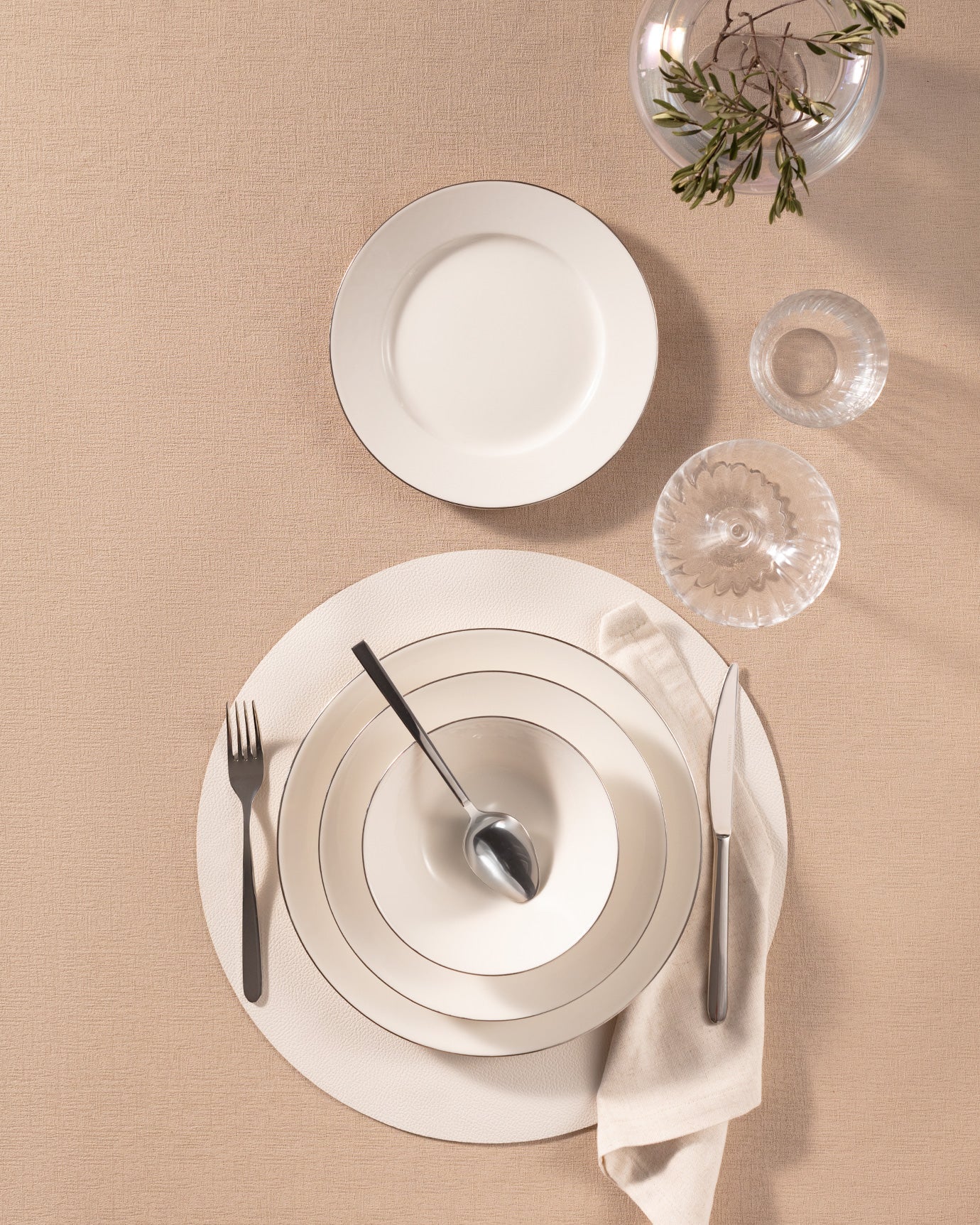 Madame Coco Ariane Dinner Set 24 Pcs - Image 3