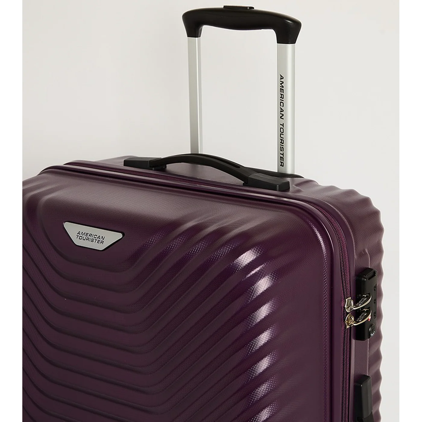 American Tourister Sky Cove Spinner Luggage Set - Image 28