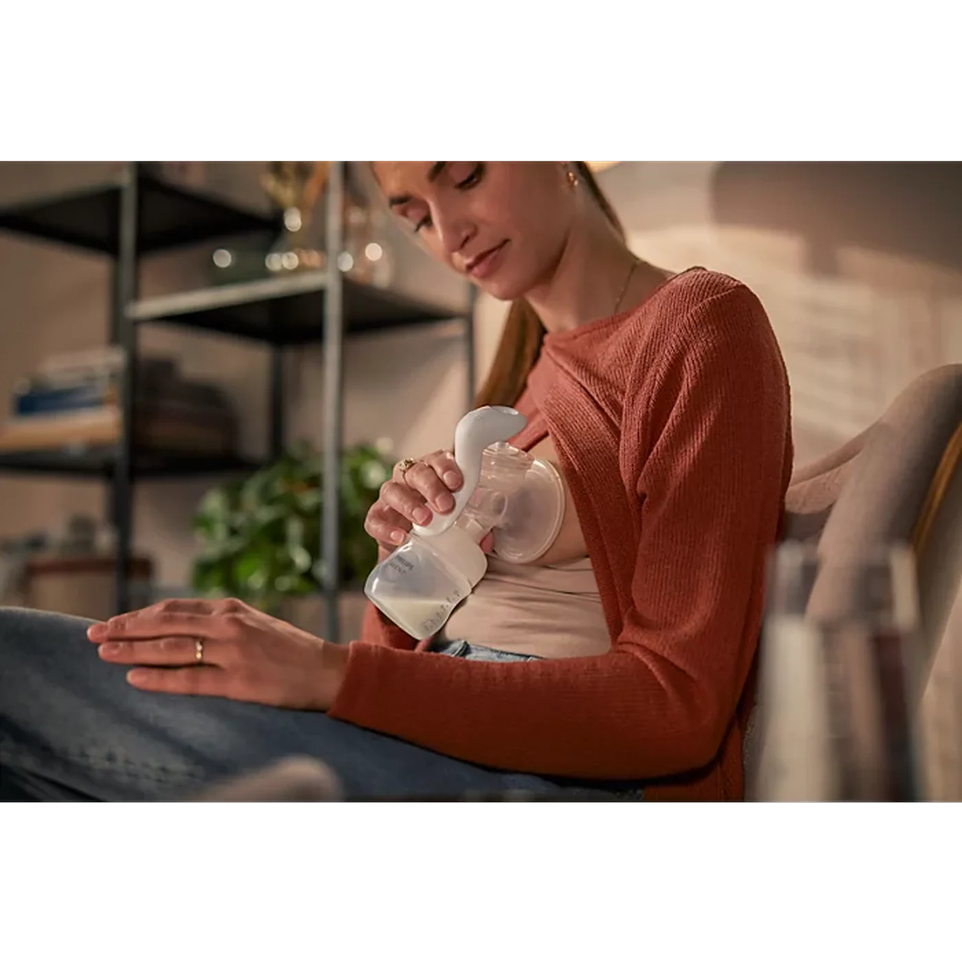 Philips Avent Manual Entry Level Breast Pump - Image 8
