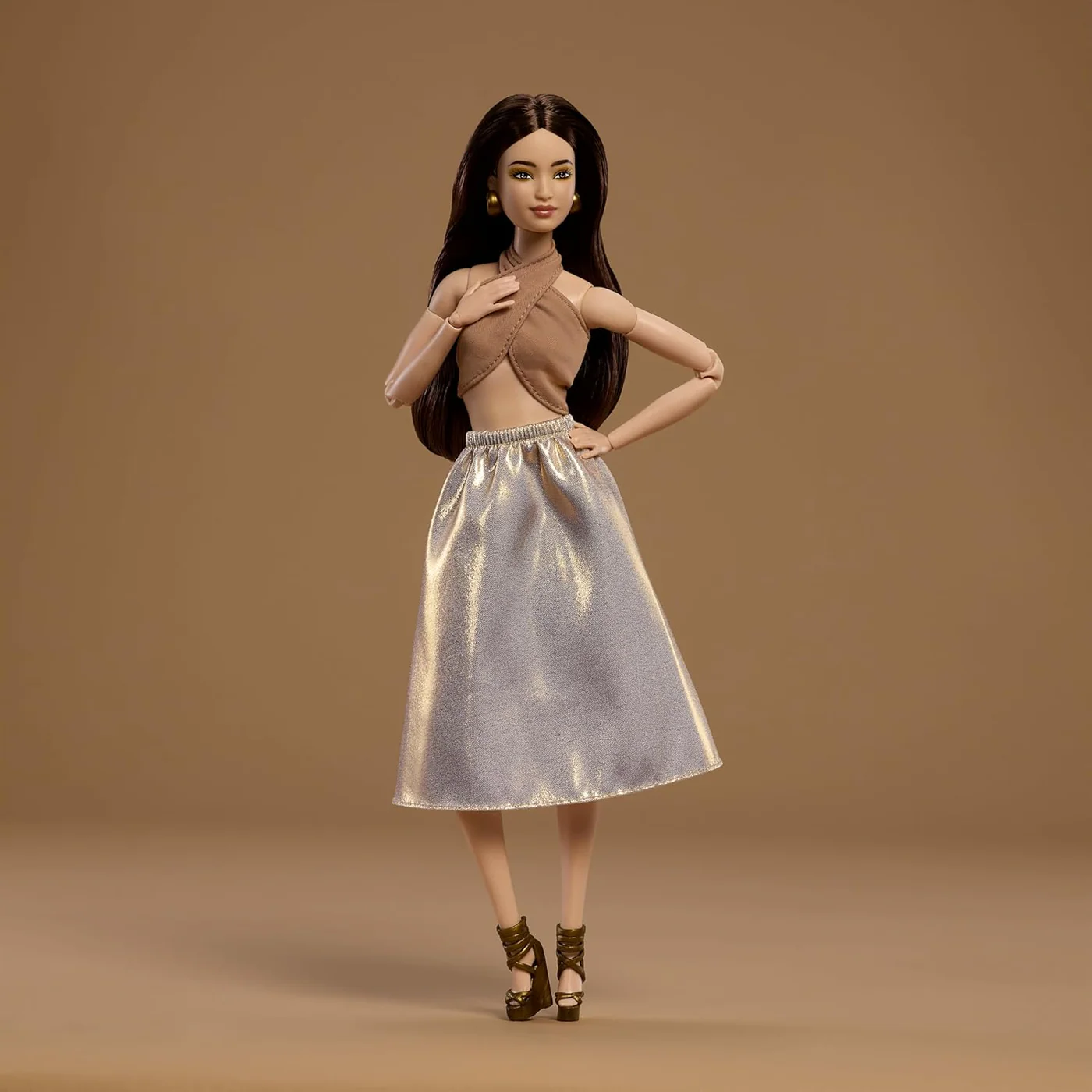 Mattel Barbie® Basics Doll No06 - Brunette Doll - Image 3