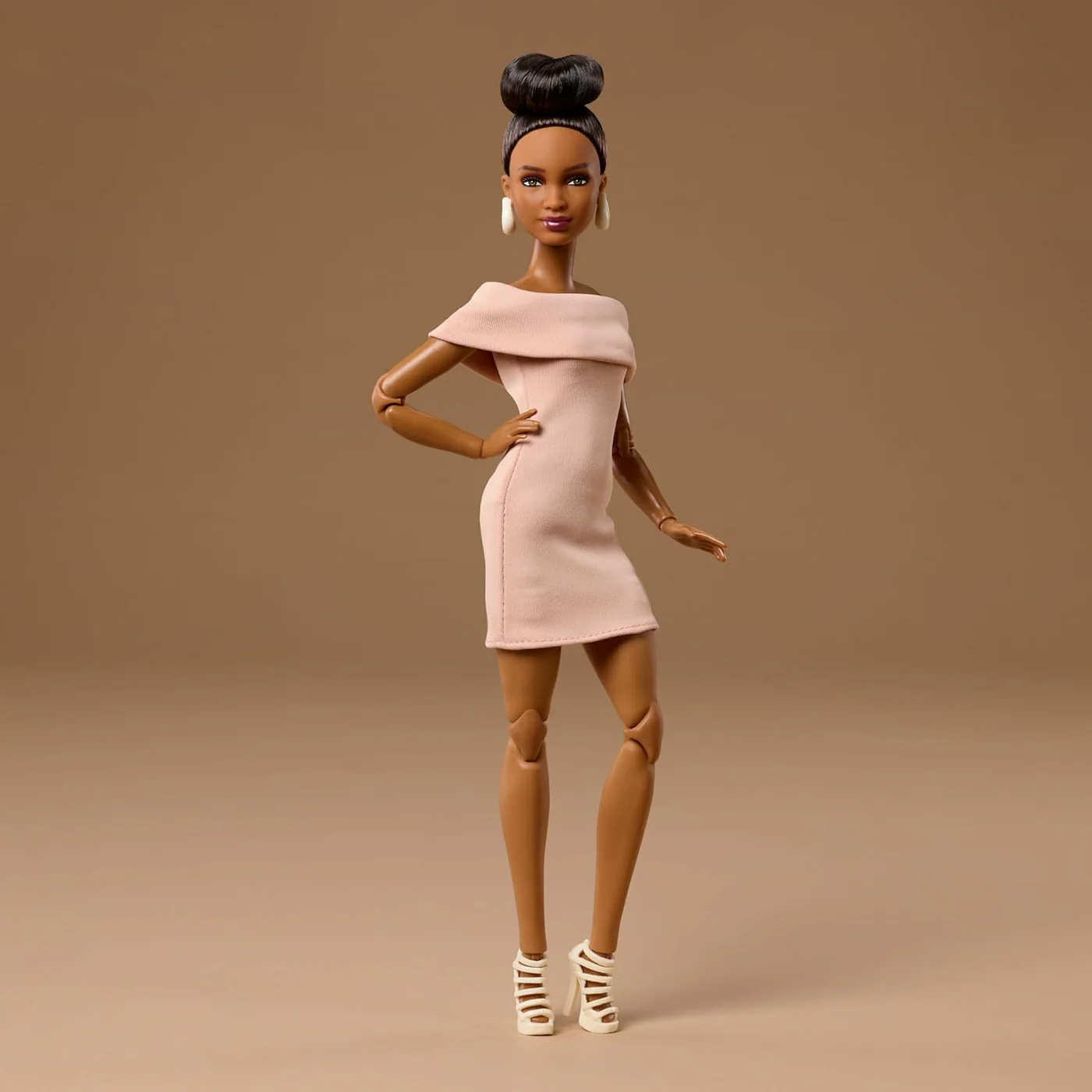 Mattel Barbie® Basics Doll No08 - Petite Doll - Image 5