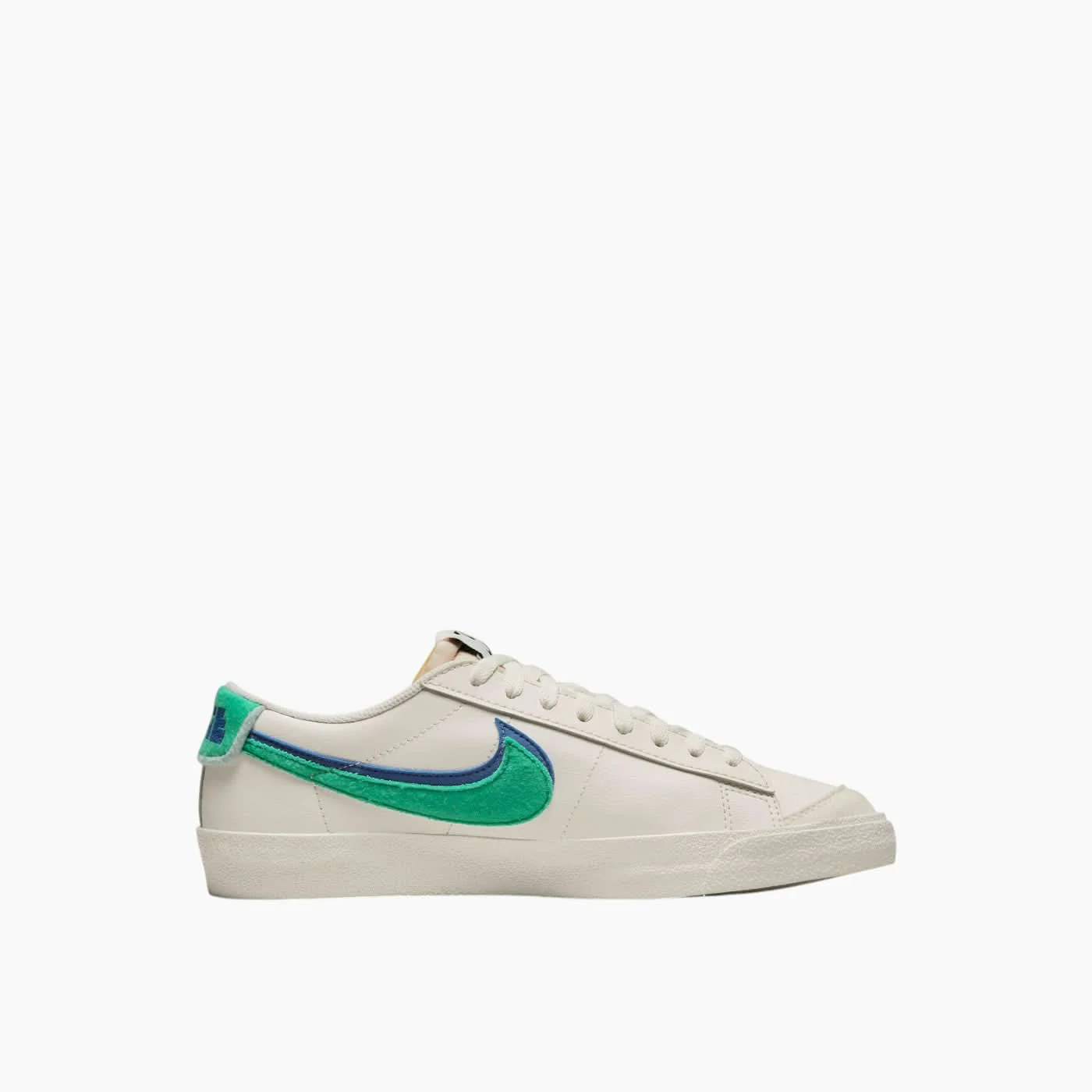 Nike Blazer Low '77 SE Double Swoosh Sneakers