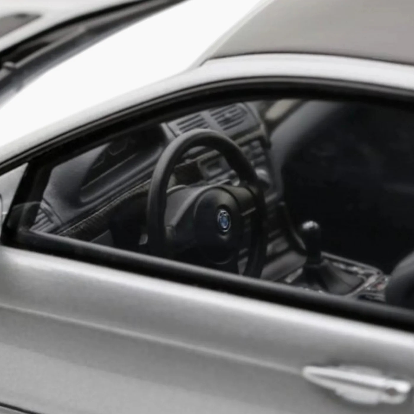 OttoMobile BMW M3 GTR E46 Silver 1:18 Scale Model Car - Image 10