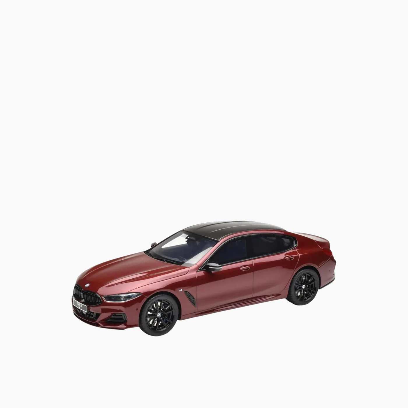 GT-Spirit BMW M850i Red 1:18 Scale Model Car - Image 2