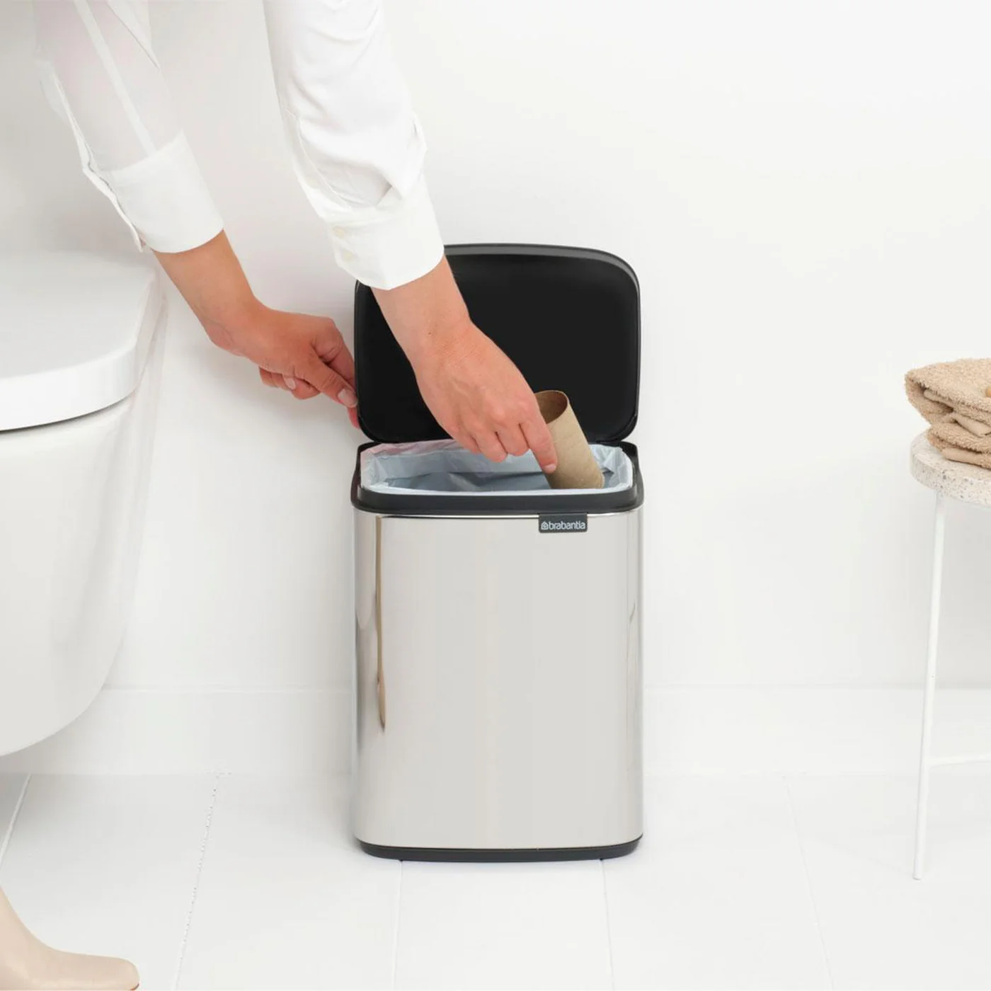 Brabantia Bo Waste Bin Hi 7 Liter Waste Bin - Image 2