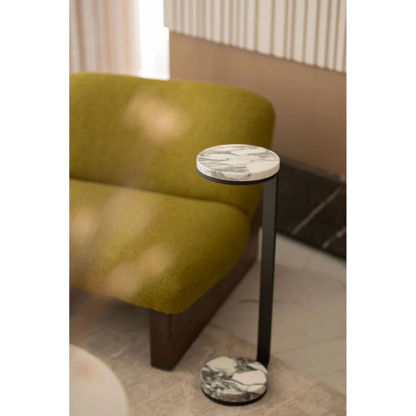 Refyned Carrara Frank Drink Table - Image 2