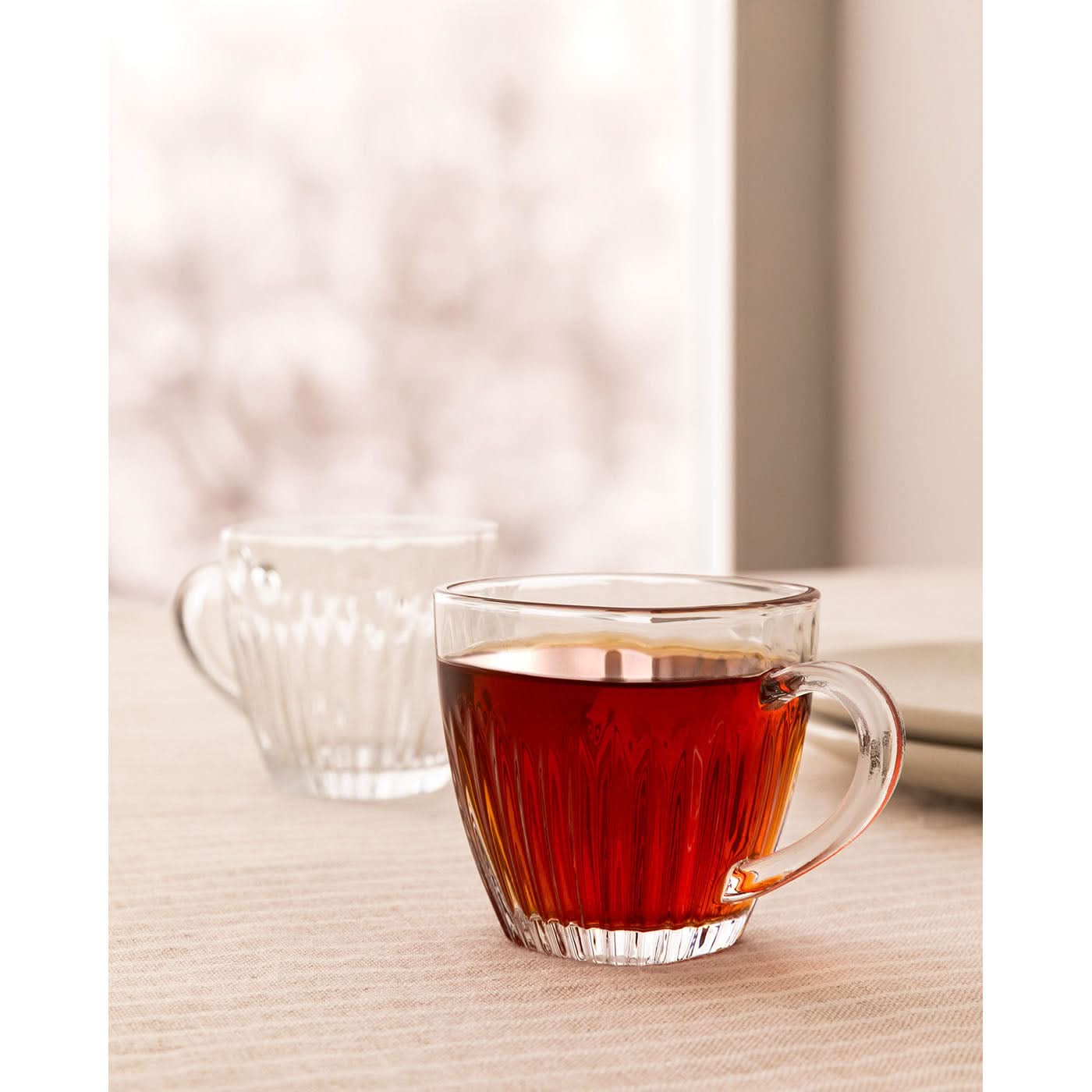 Madame Coco Cavalier 4 Pcs Tea Cup - Image 2