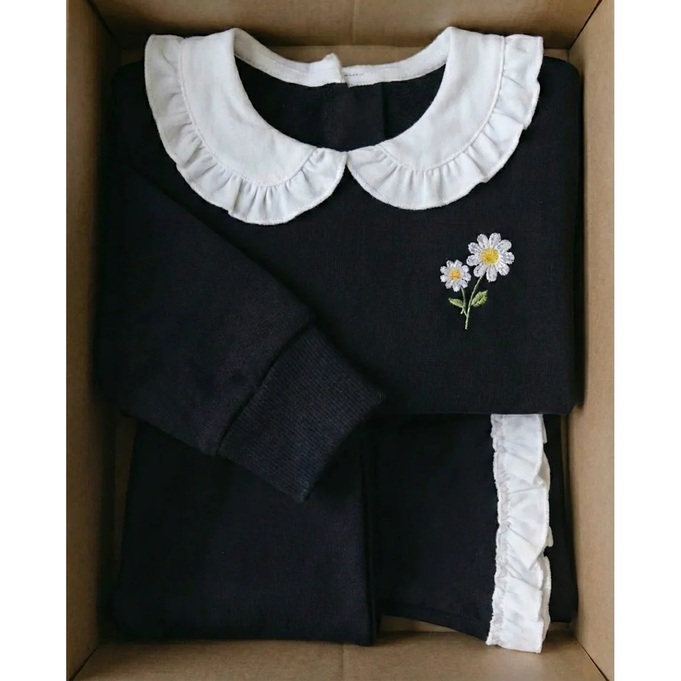 Cozy Kids Classic Daisy Lounge Set - Image 4