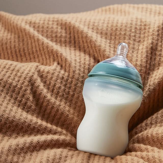 Tommee Tippee Closer To Nature Silicone Bottles - Image 6
