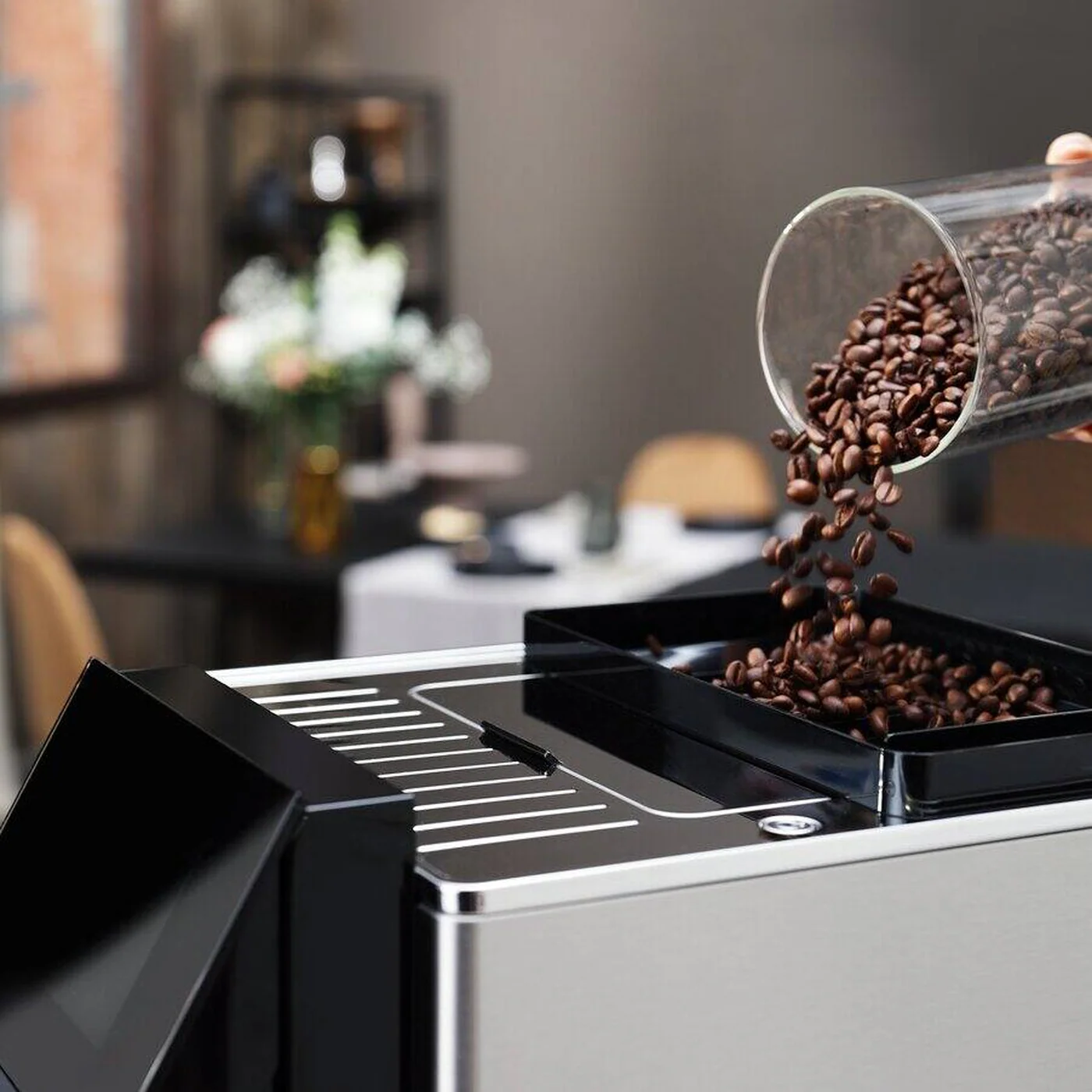 DeLonghi Maestosa Espresso Machine - Image 4