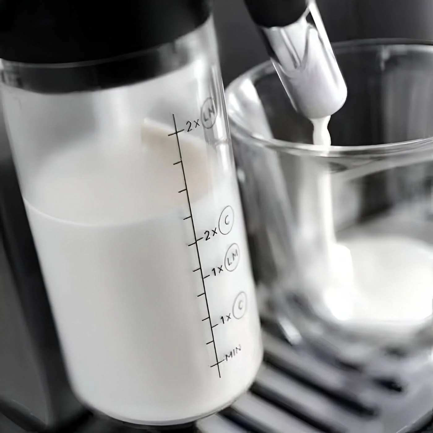 Delonghi Espresso Machine - Image 4