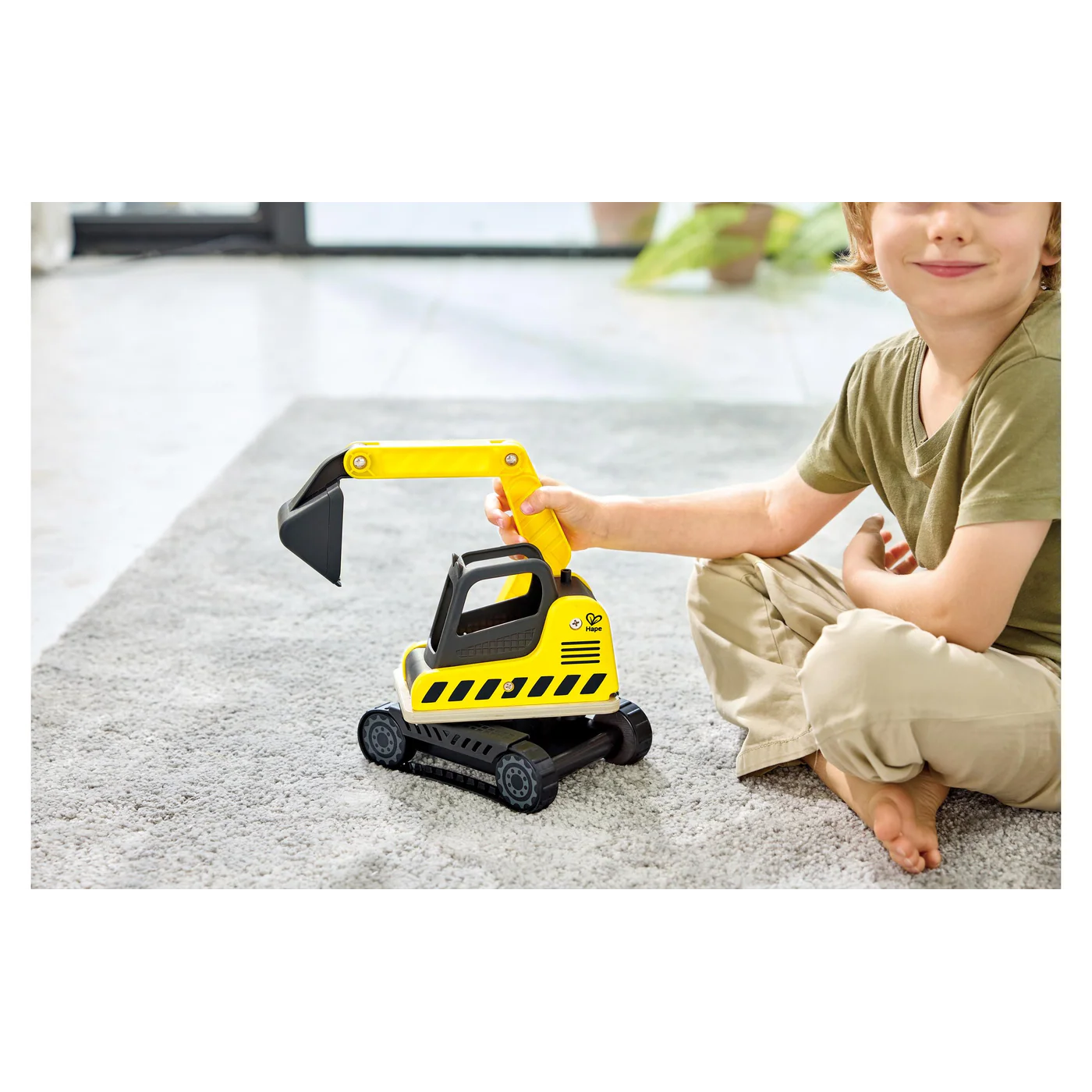 Hape Dig 'N Dump Excavator Toy Truck - Image 4