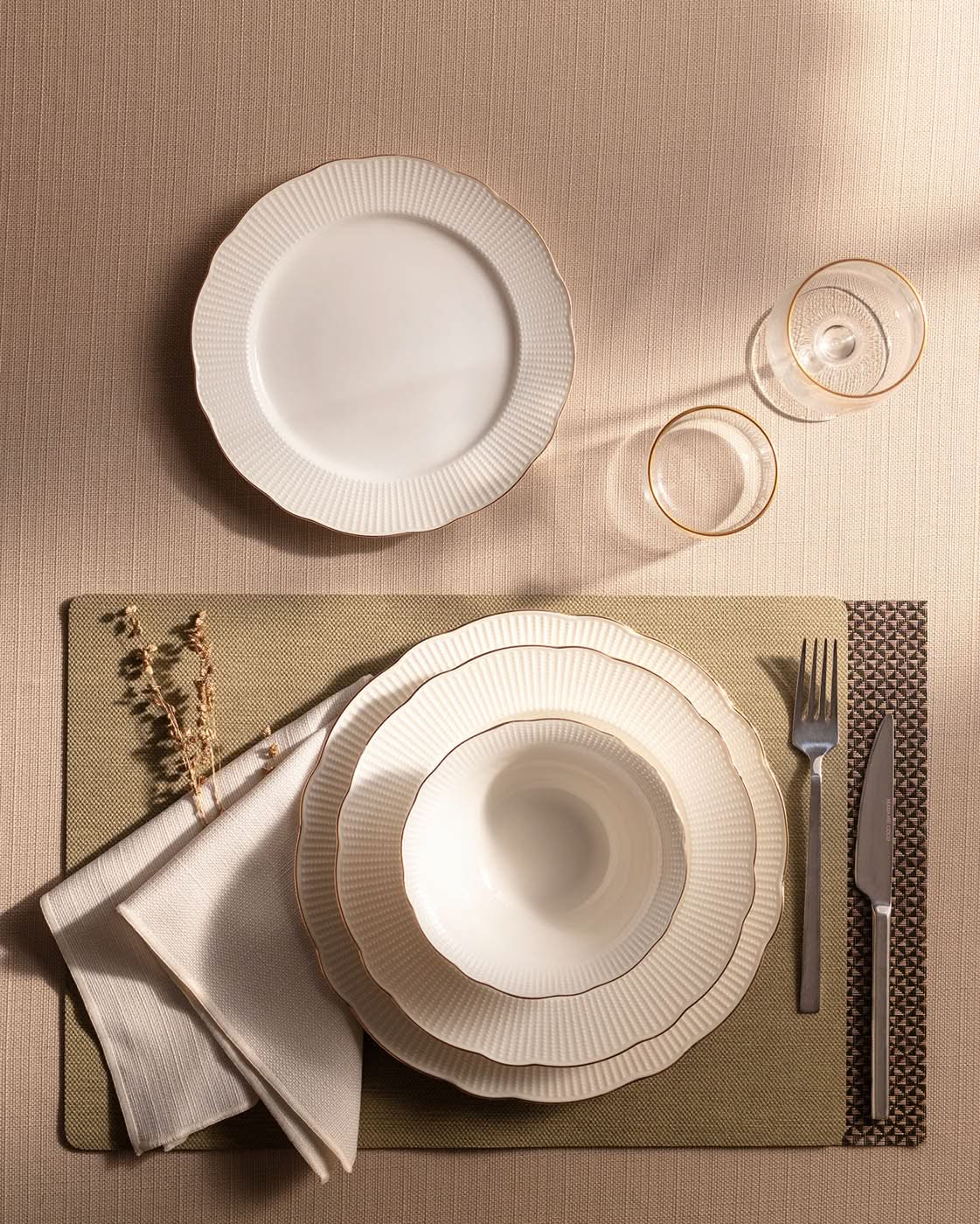 Madame Coco Dinner Set - Image 24
