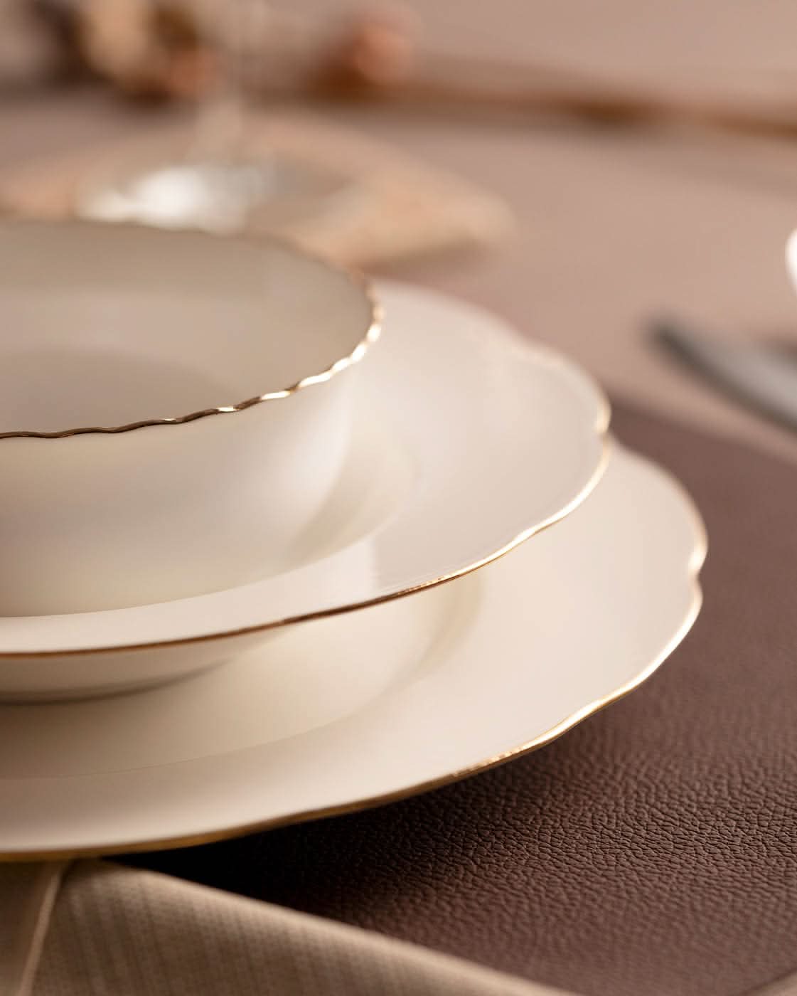 Madame Coco Dinner Set - Image 5