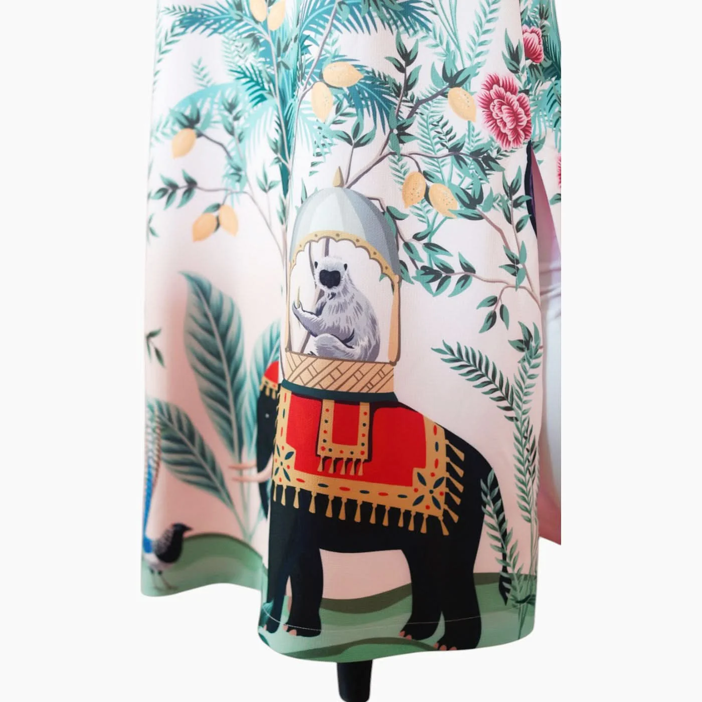 Elephant Abaya - Image 4