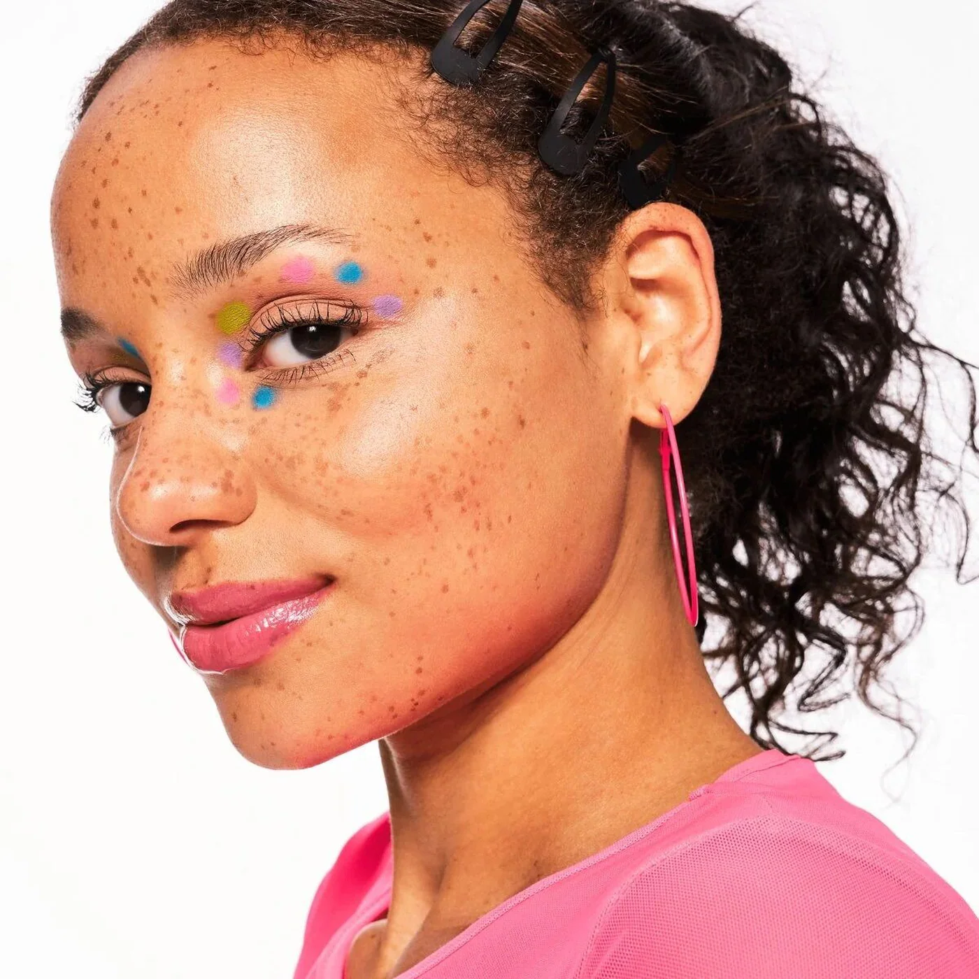 Essence Baby Got Glow Highlighter Stick - Image 5