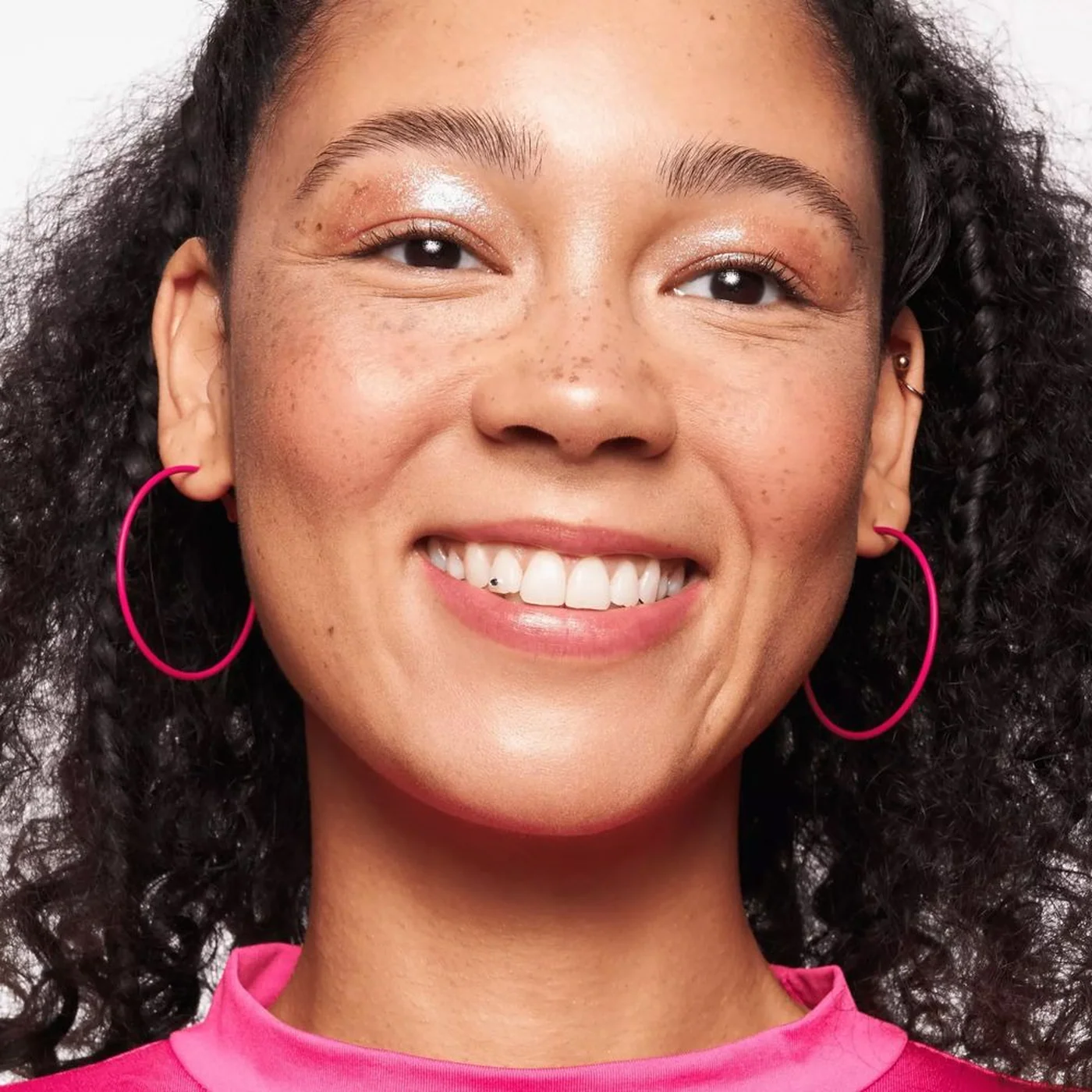 Essence Baby Got Glow Liquid Highlighter 30 Breezy Bronze - Image 6