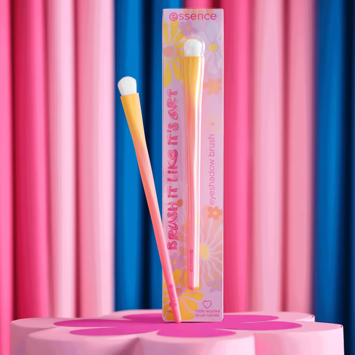 Essence Brush It Like Its Art Eyeshadow Brush 01 - Image 4