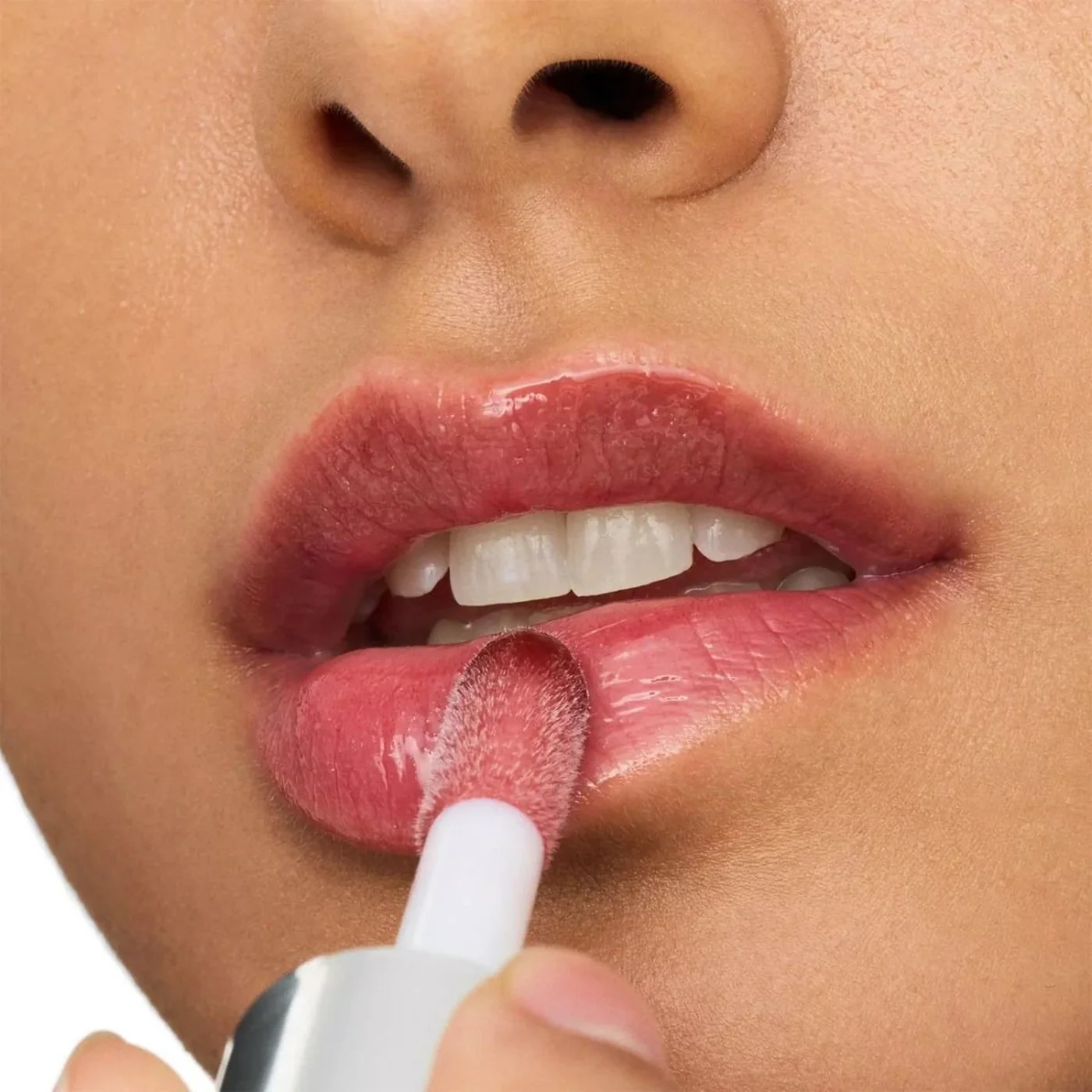 Essence Hydra Kiss Lip Oil - Image 12
