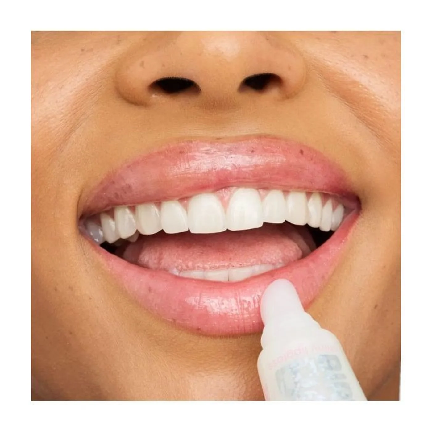 Essence Juicy Bomb Party Shiny Lip Gloss - Image 8