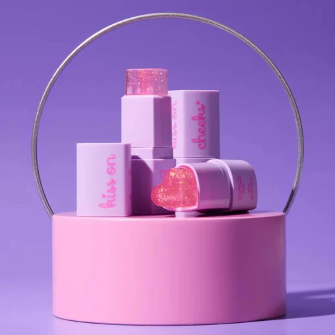 Essence Kiss On Cheeks Lips & Cheek Stick 01 Be Mine - Image 3