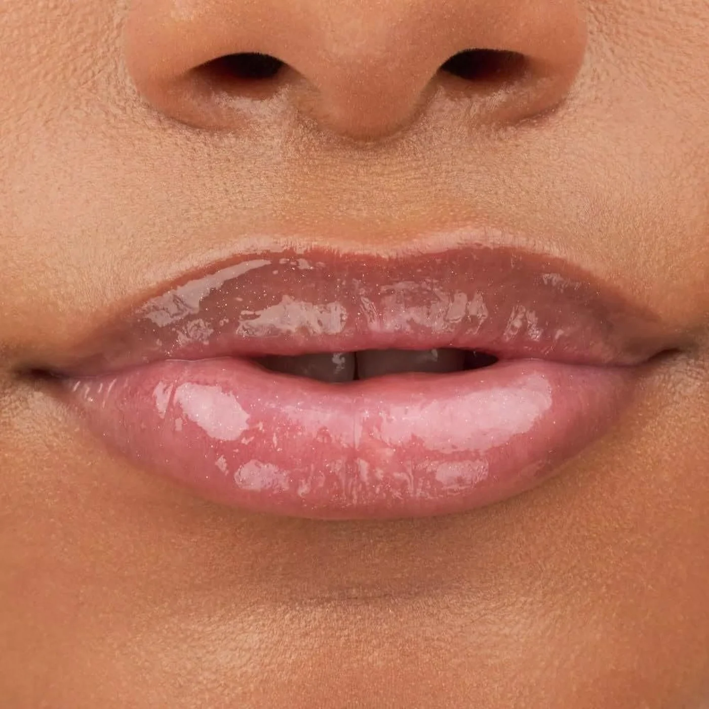 Essence What the fake! Extreme Plumping Lip Filler - Image 4
