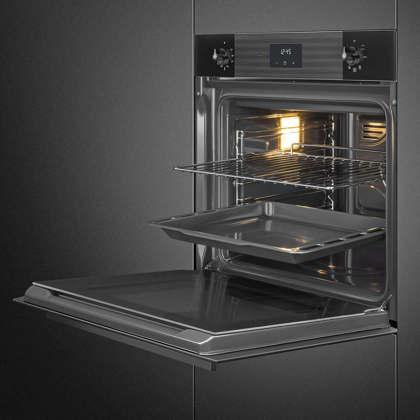 Smeg Fan Assisted Electric Oven - Image 2