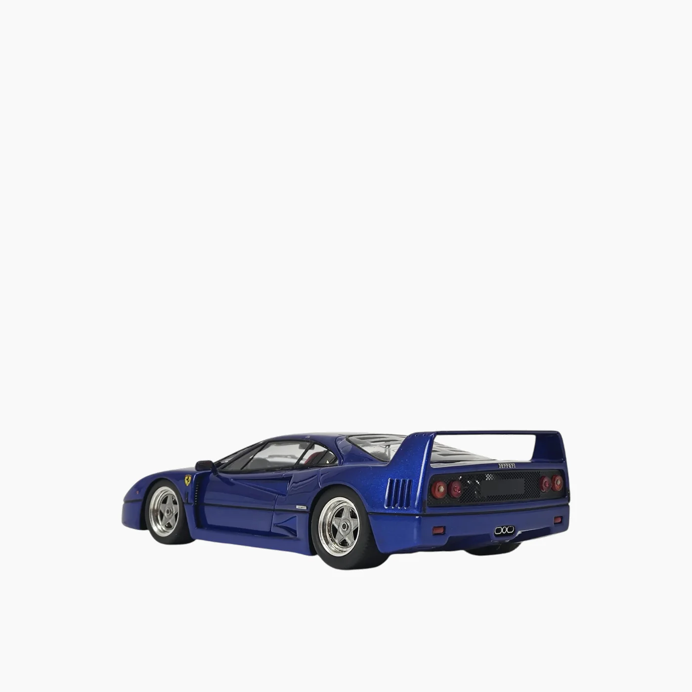 GT-Spirit Ferrari F40 Navy Blue 1:18 Scale Model Car - Image 2