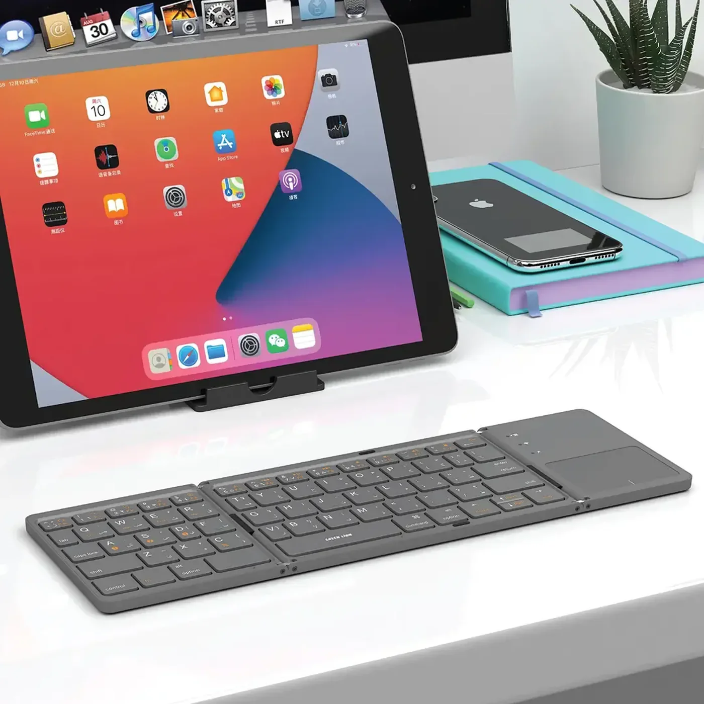 Green Lion Foldable Bluetooth Keyboard - Image 3