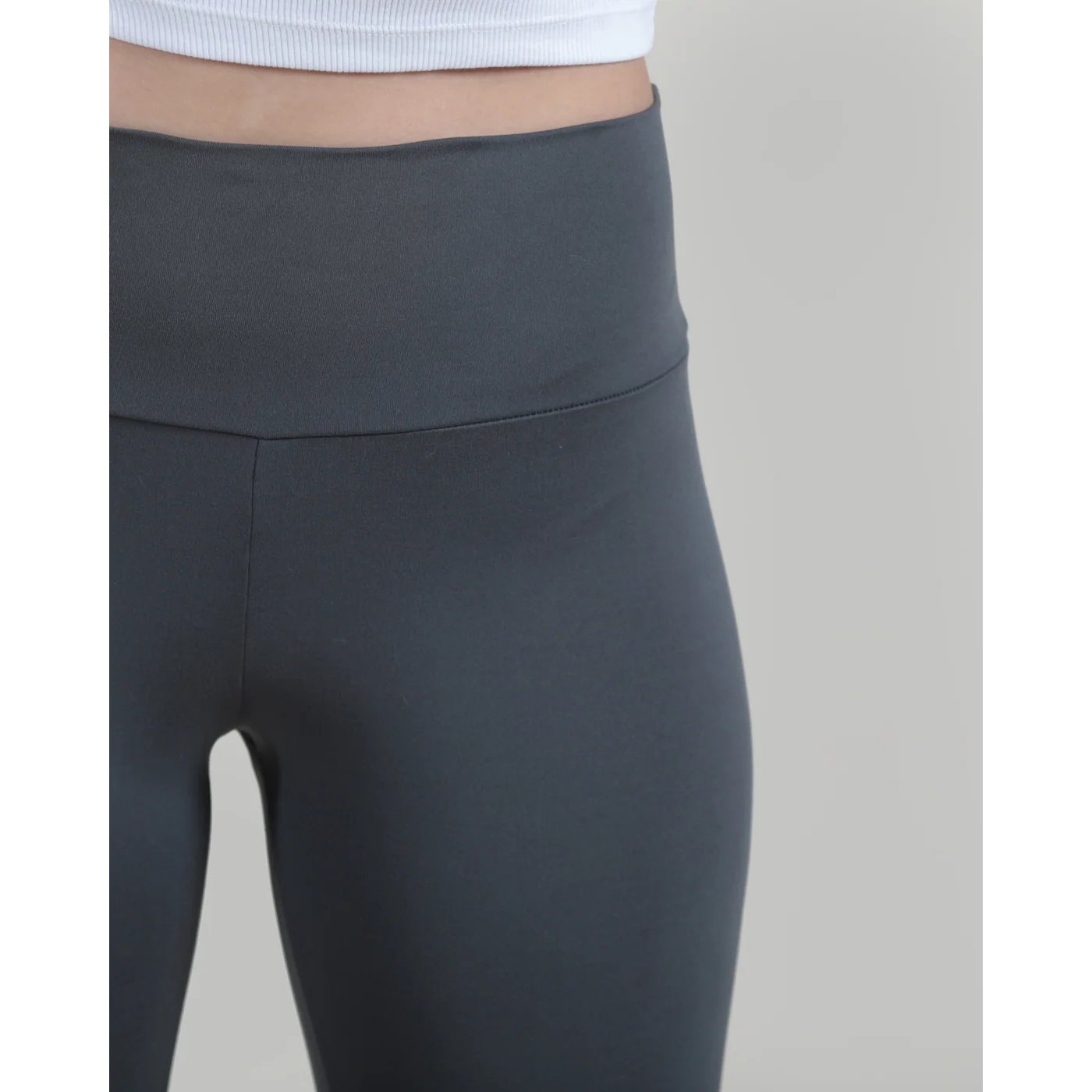 L Official Front Slit Pants - Image 8