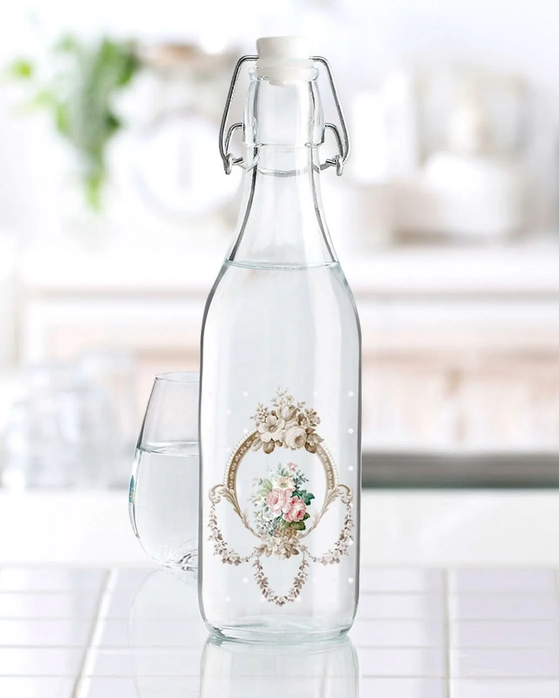 Madame Coco Glass Water Bottle - Image 3