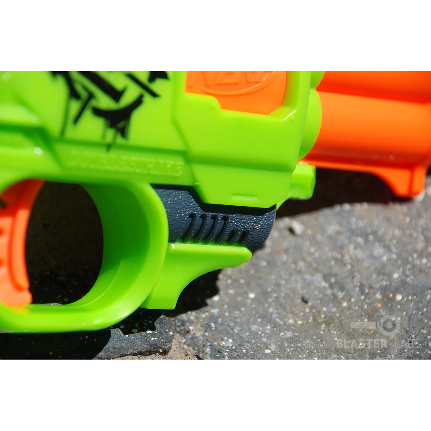 Hasbro Nerf Microshots Zombie Strike Doublestrike Blaster - Image 5