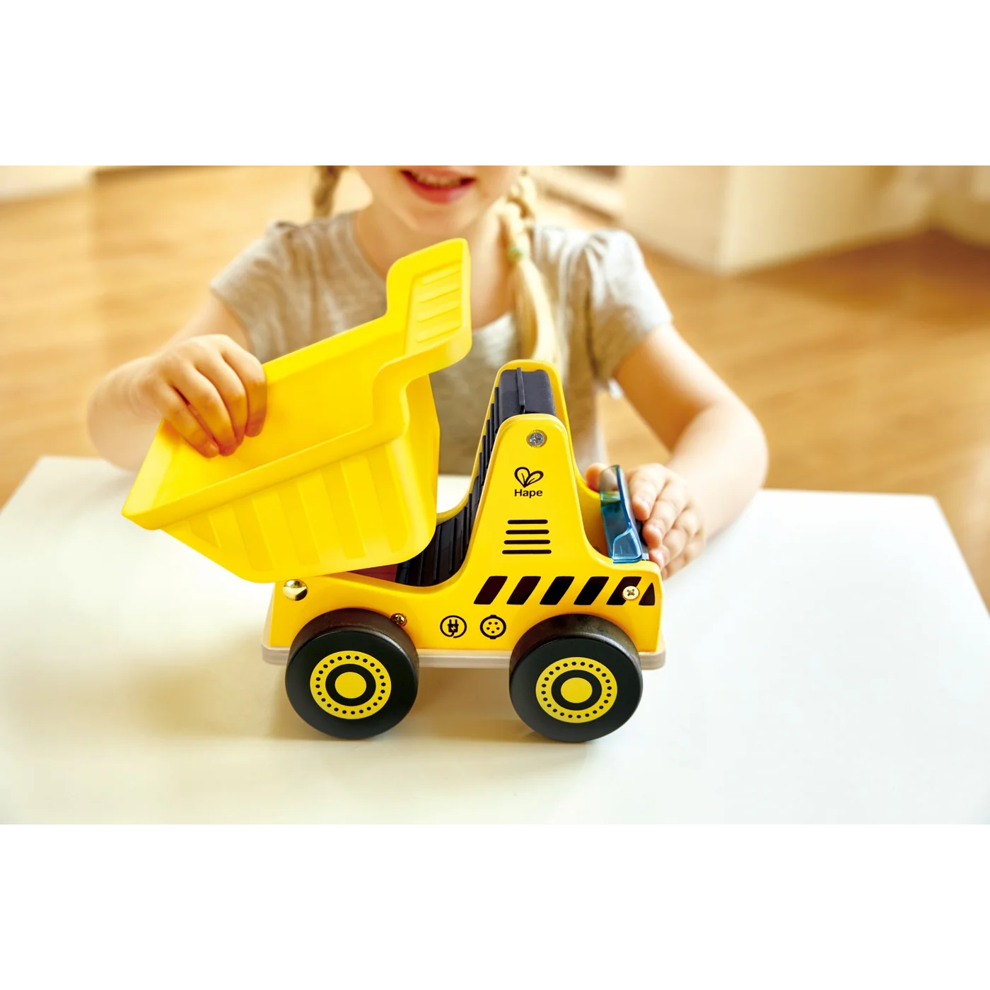 Hape Hauler Dump Truck - Image 7