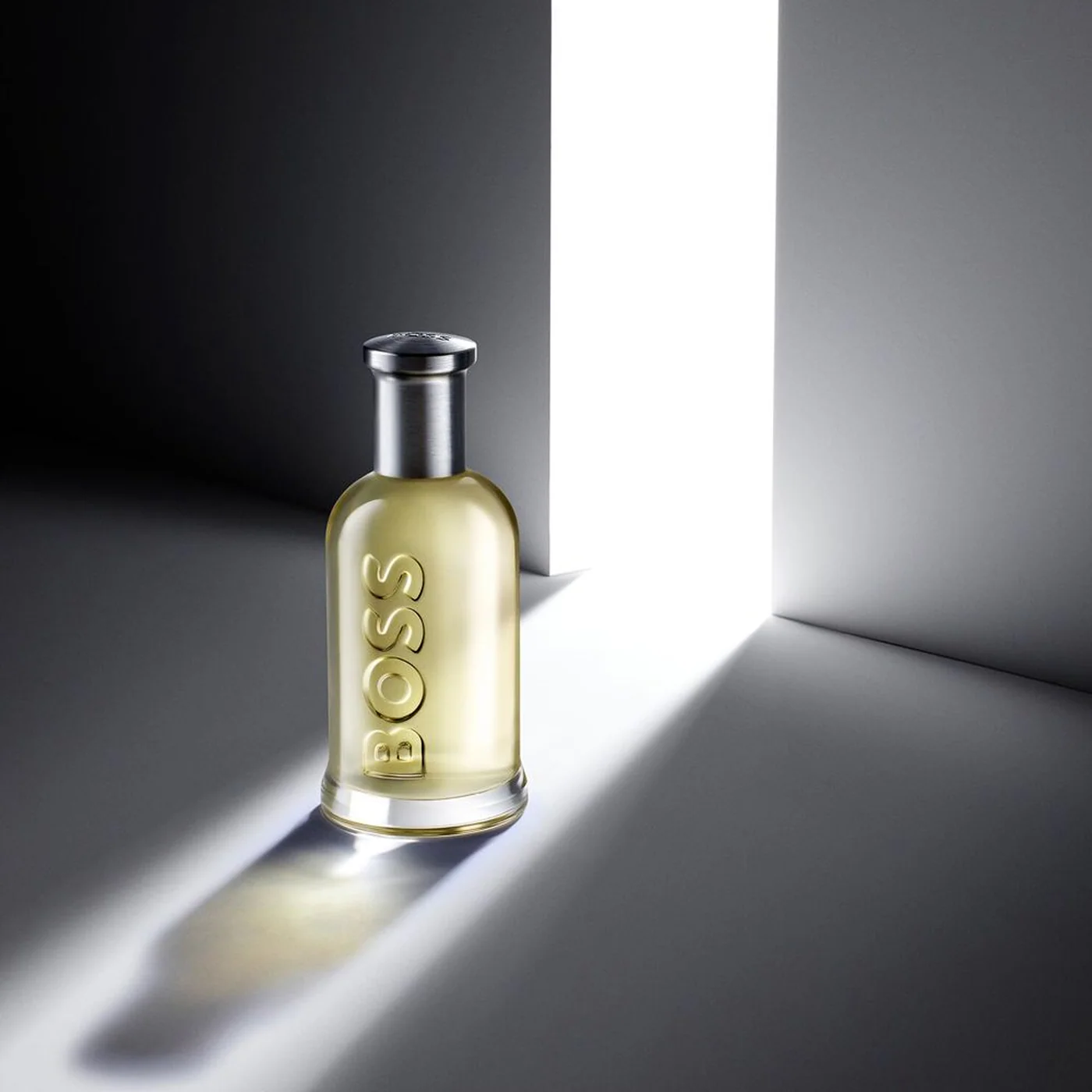 Hugo Boss Bottled EDT For Men - Image 3