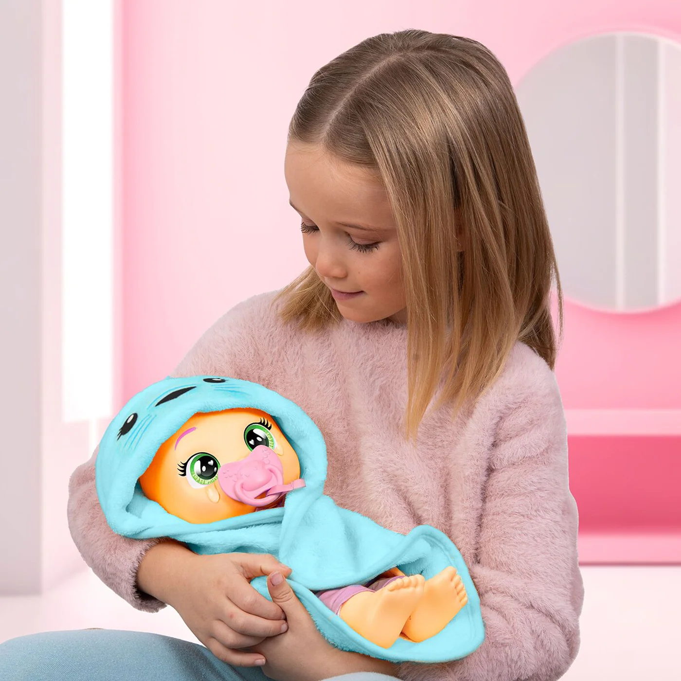 Imc Toys Cry Babies Newborn Sarah Doll - Image 3