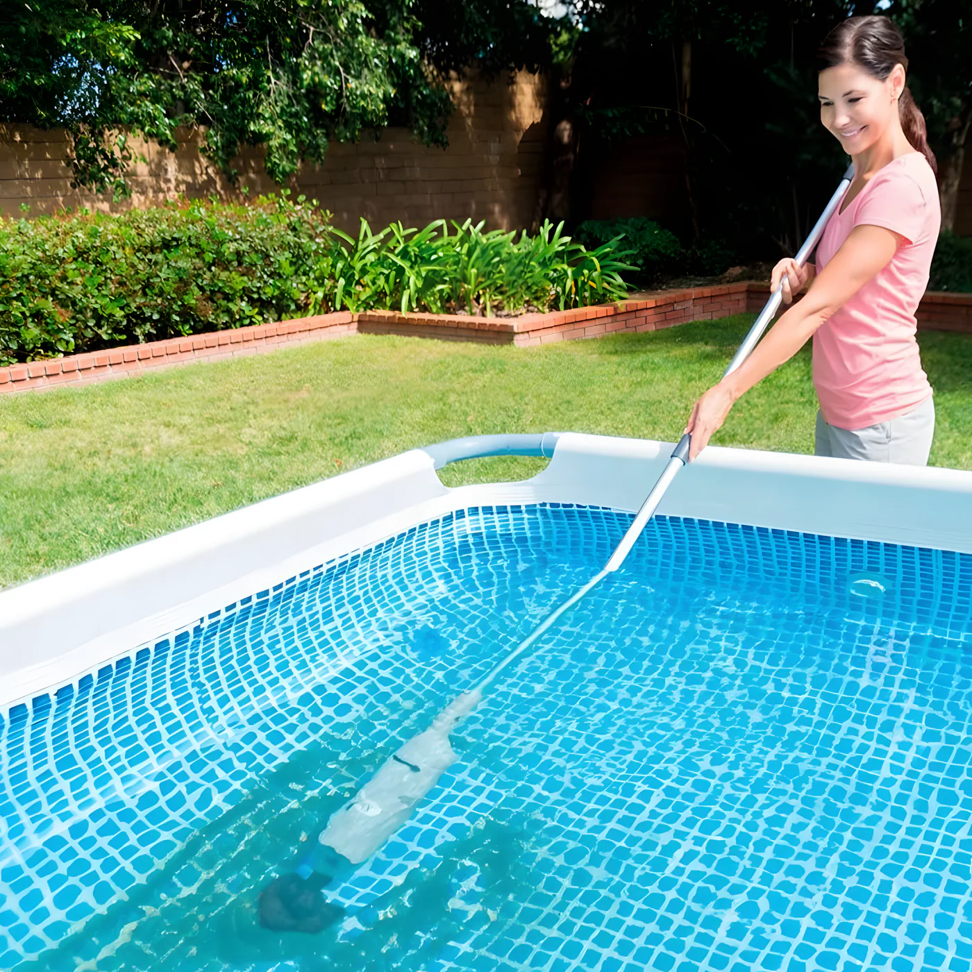Intex Rechargeable Handheld Vacuum - Image 5