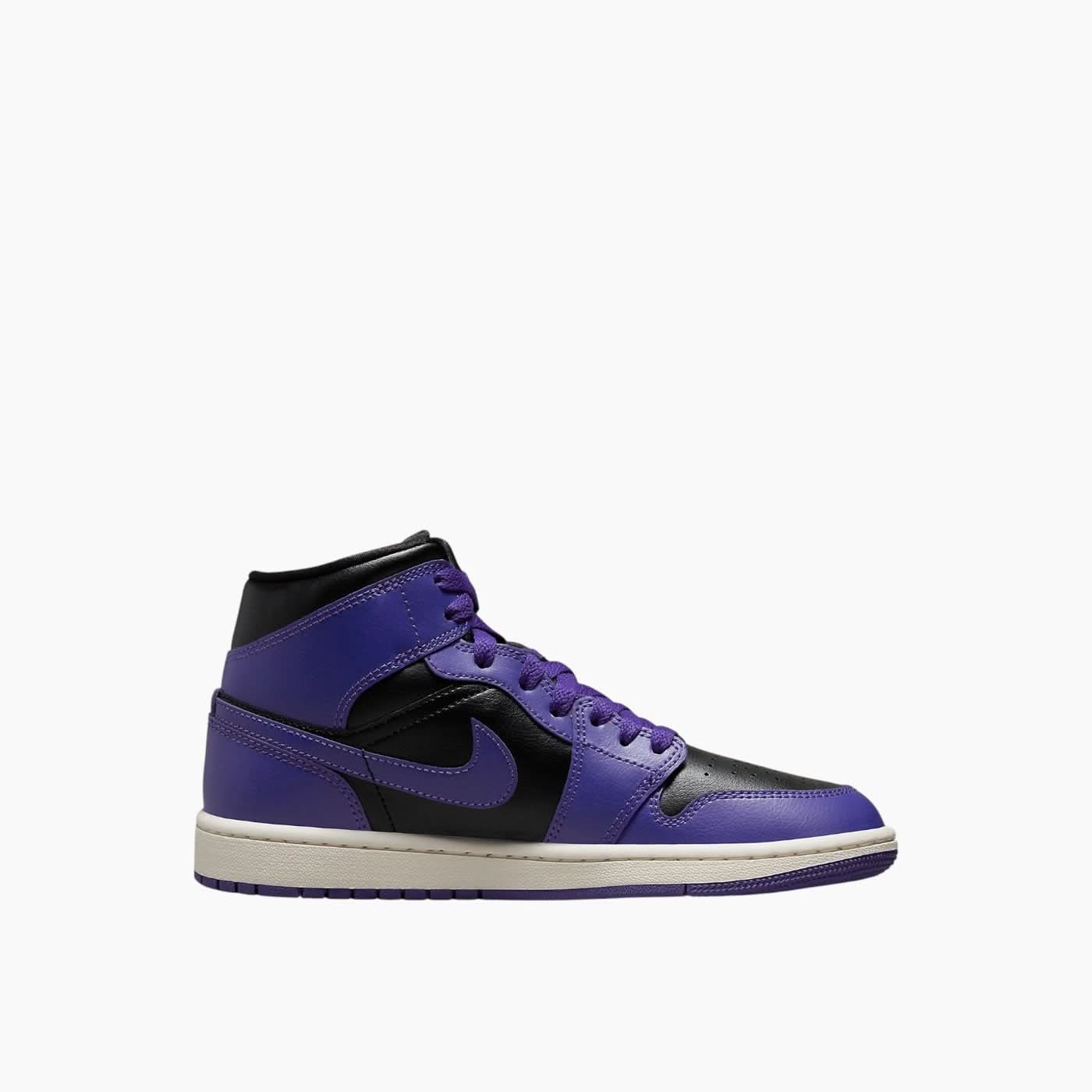 Nike Air Jordan 1 Mid Sneakers