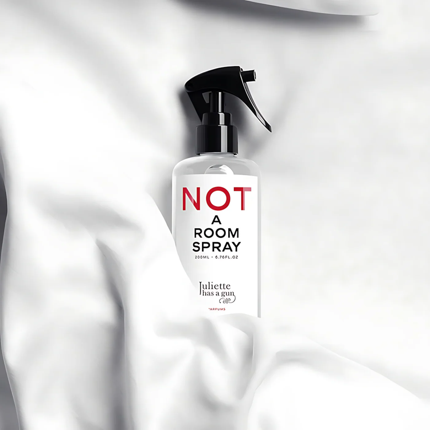 Juliette Has A Gun Not A Room Spray 200Ml - Image 3