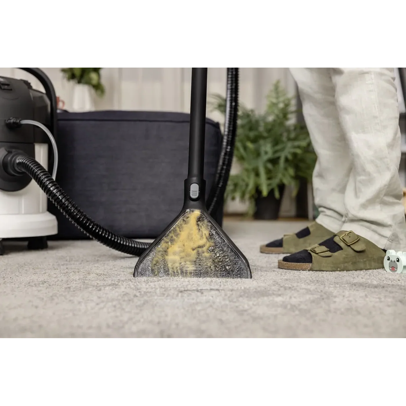 Karcher Washing Vacuum Carpet Shampooer - Image 3
