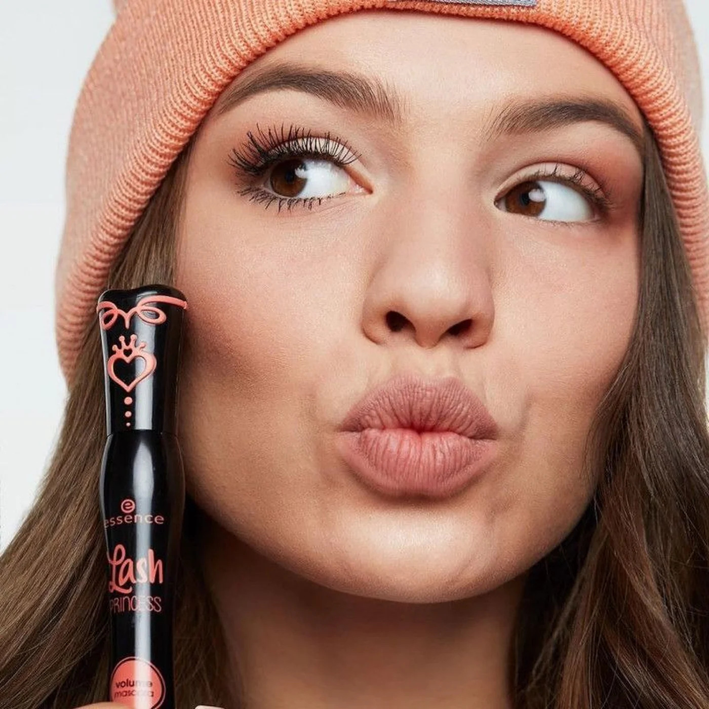 Essence Lash Princess Mascara - Image 13