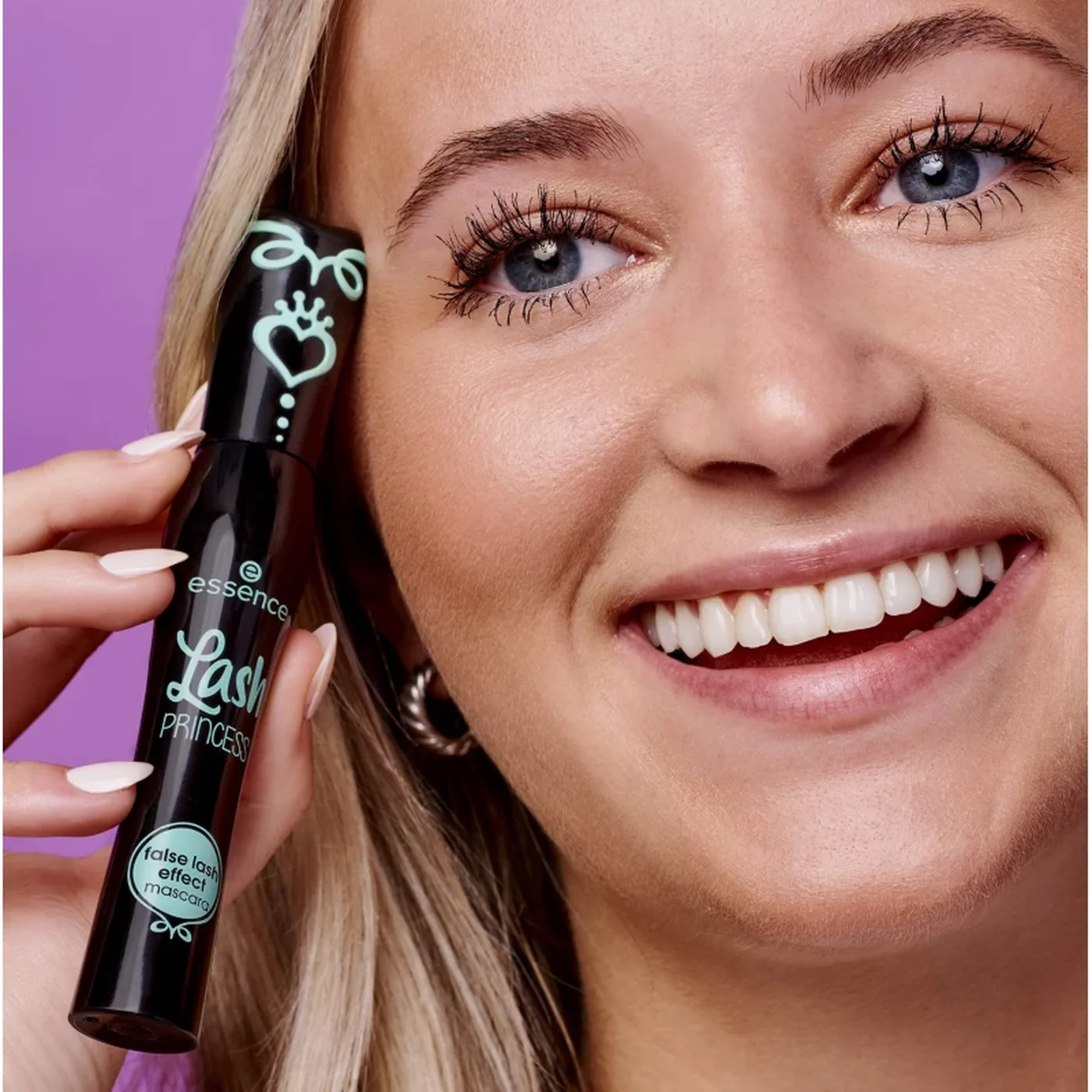Essence Lash Princess Mascara - Image 5