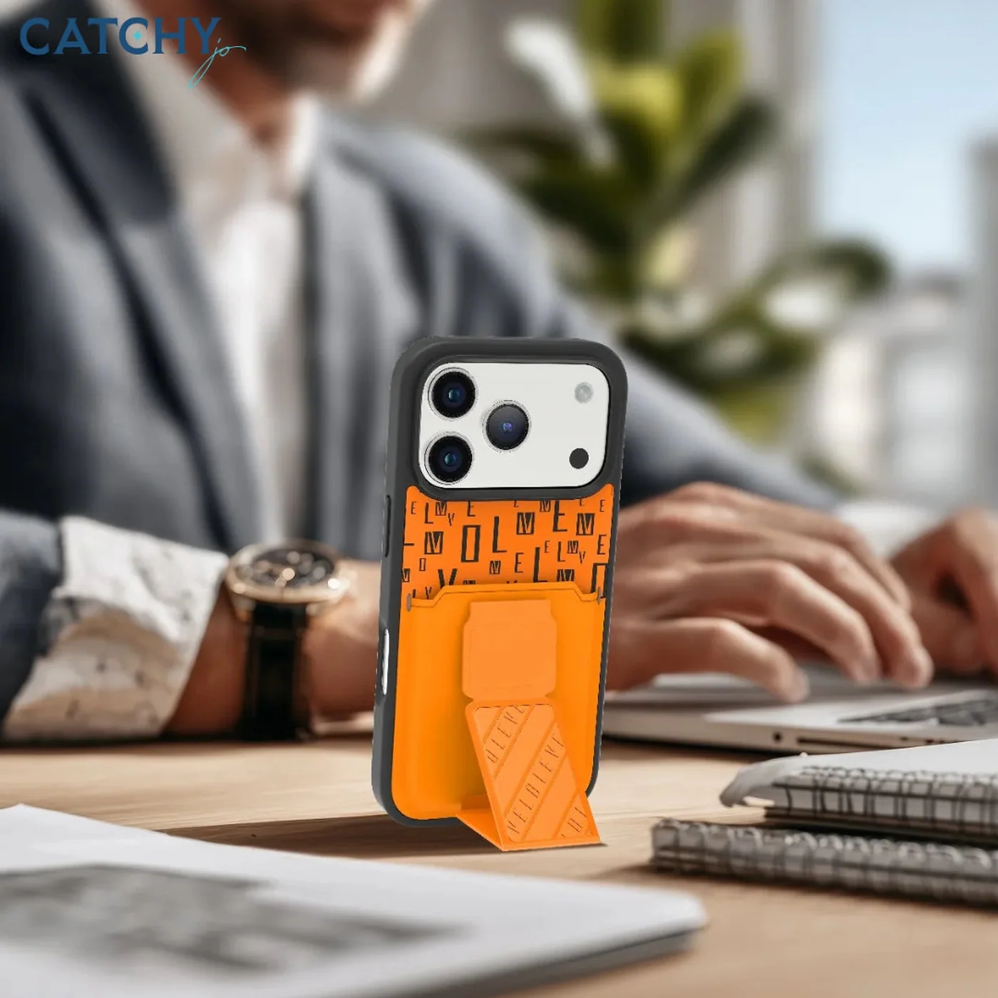 LEVELO Morphix Gripstand iPhone Case With Cardholder - Image 4