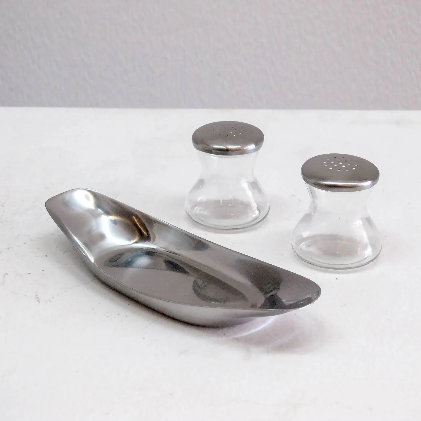 WMF Wagenfeld Salt & Pepper Shaker Set - Image 2