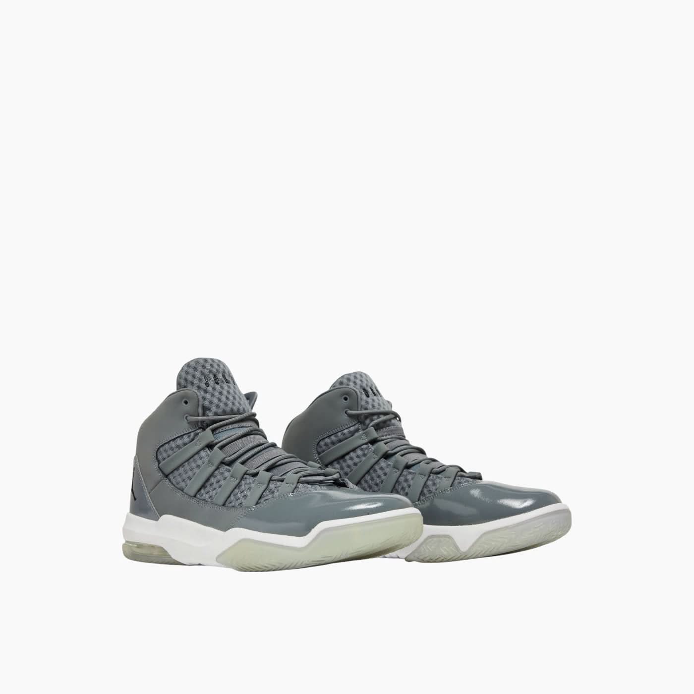Air Jordan Max Aura Sneakers - Image 3
