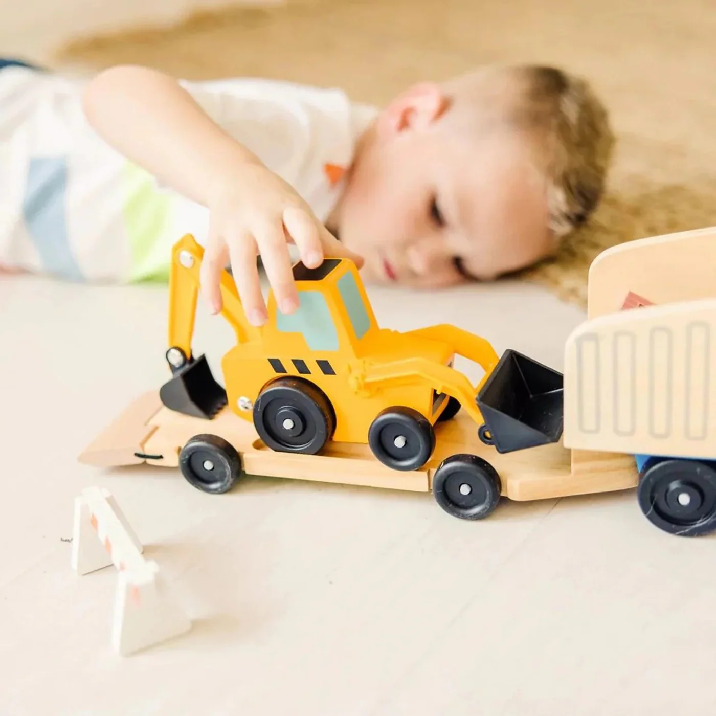 Melissa & Doug Dump Truck & Loader Toy Truck - Image 3