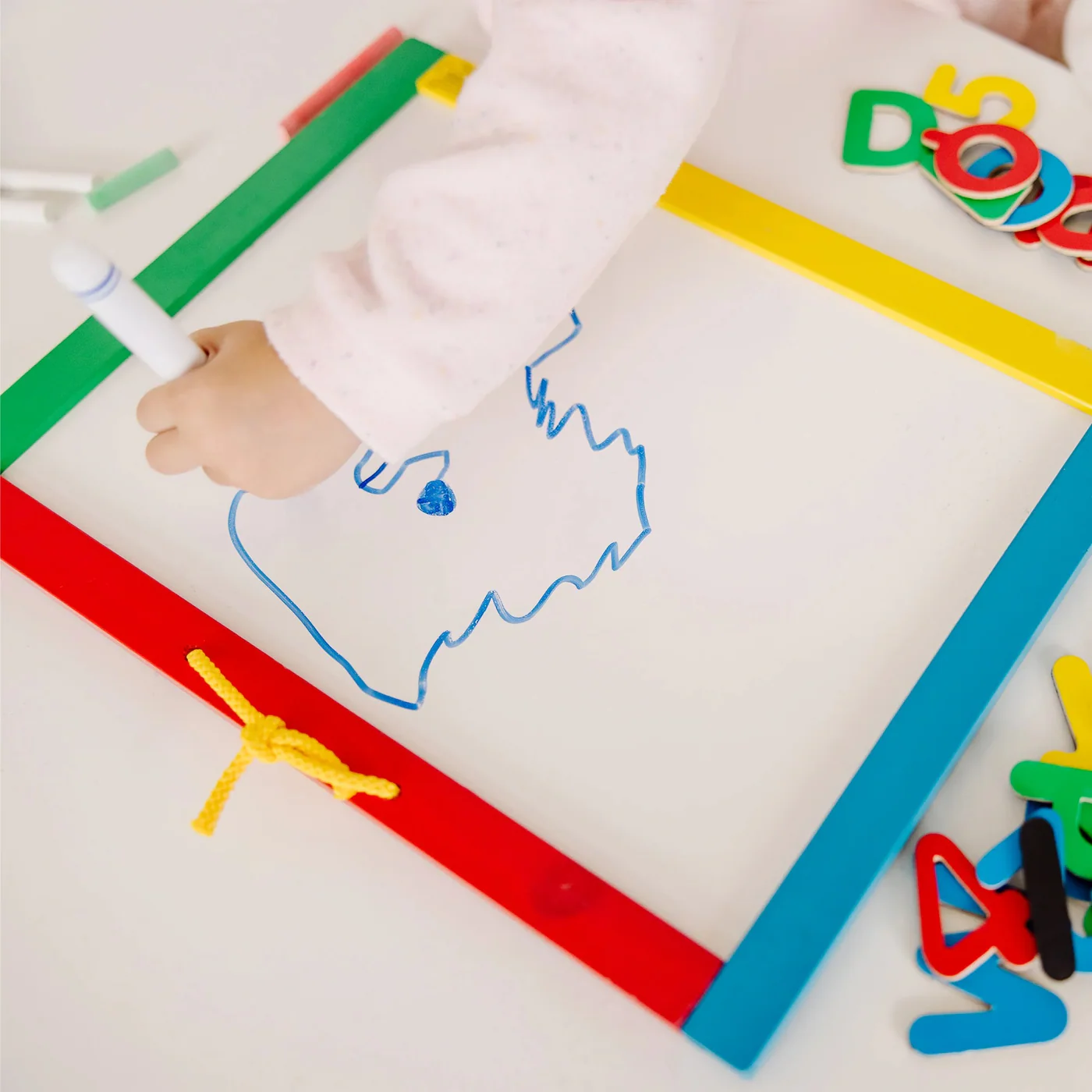 Melissa & Doug Magnetic Chalkboard and Dry-Erase Board - Image 5