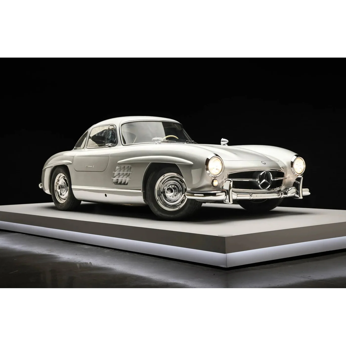 Maisto Burago Mercedes-Benz 300 SL (1954) 1:24 Collection B (No Stand) - Image 18
